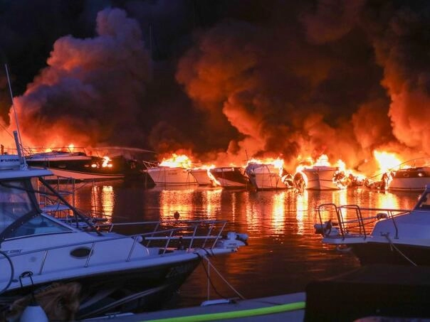 Veliki požar u Hrvatskoj, izgorjelo 20 glisera